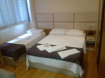Royal Besiktas Otel 2*